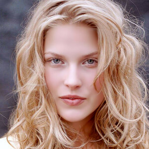 Ali Larter 0046