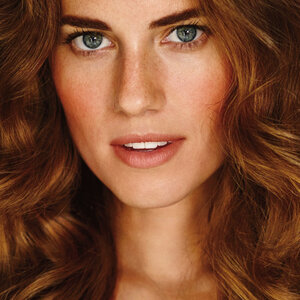 Allison Williams 0011