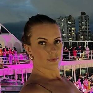 Amanda Pelozato 0009