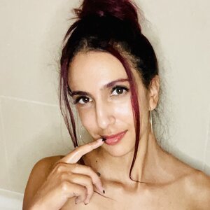 Angelica Cruz 0002