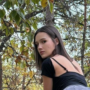Anna Divine 0008