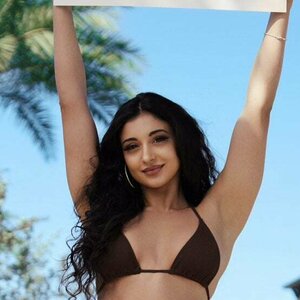 Arianna Grace 0003