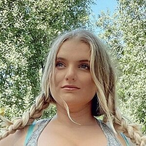 Casey Leigh 0121