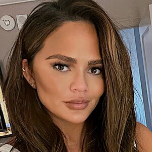 Chrissy Teigen 0004