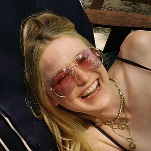 Dakota Fanning 0061