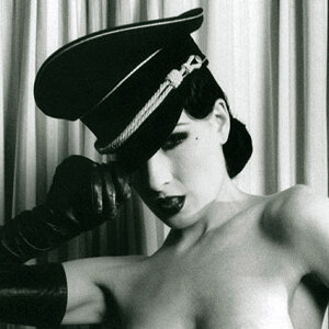 Dita Von Teese 0021