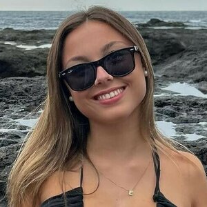 Elena Moya 0011