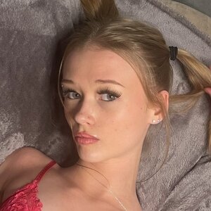 Emily Rae 0013