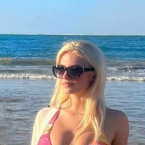 Hannah White 0008