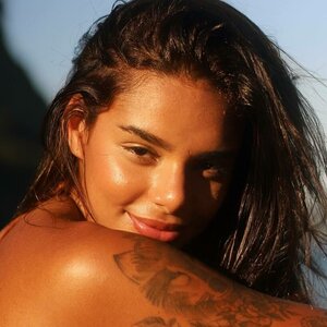 Isabella Duarte 0011