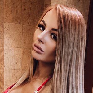Joanna Assia 1 0004