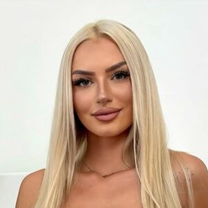Klaudia Kamiska 0008