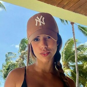 Larissa Tomasia 0008