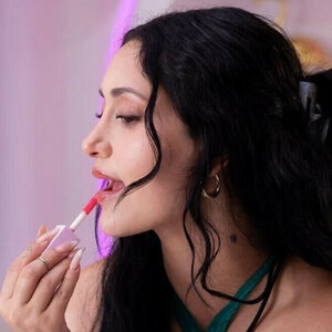 Leah Kateb 0011