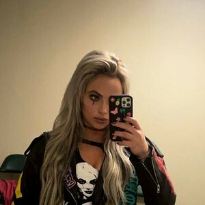 Liv Morgan 0003