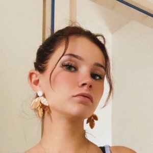 Manon Chrd 1 0010