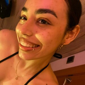 Mia Martinez 0006