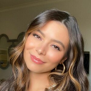 Miranda Cosgrove 0005