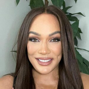 Nia Jax 0002