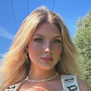 Pauline Caspari 0007