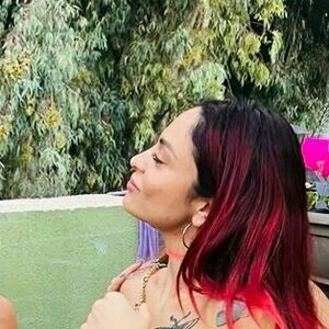 Queen Red 0007