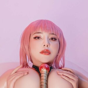Queenie 0002