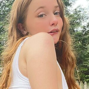 Redhead Princess 0037