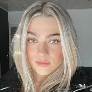 Romina Jana 0014