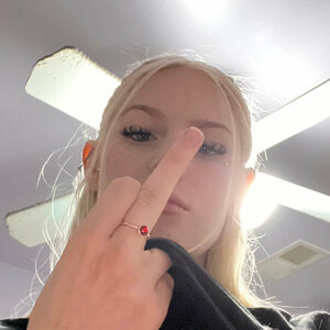 Samantha Michale 0002