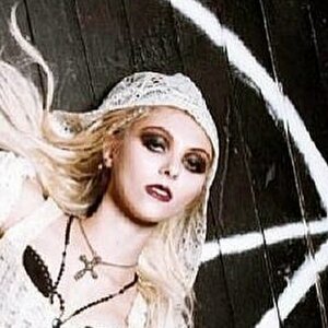 Taylor Momsen 0003