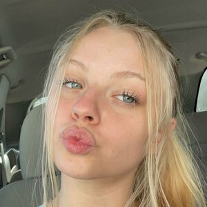 Thekylieshay 0015