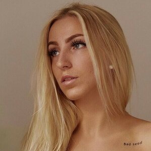 Vanessa Johansen 0004