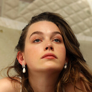 Victoria Pedretti 0011
